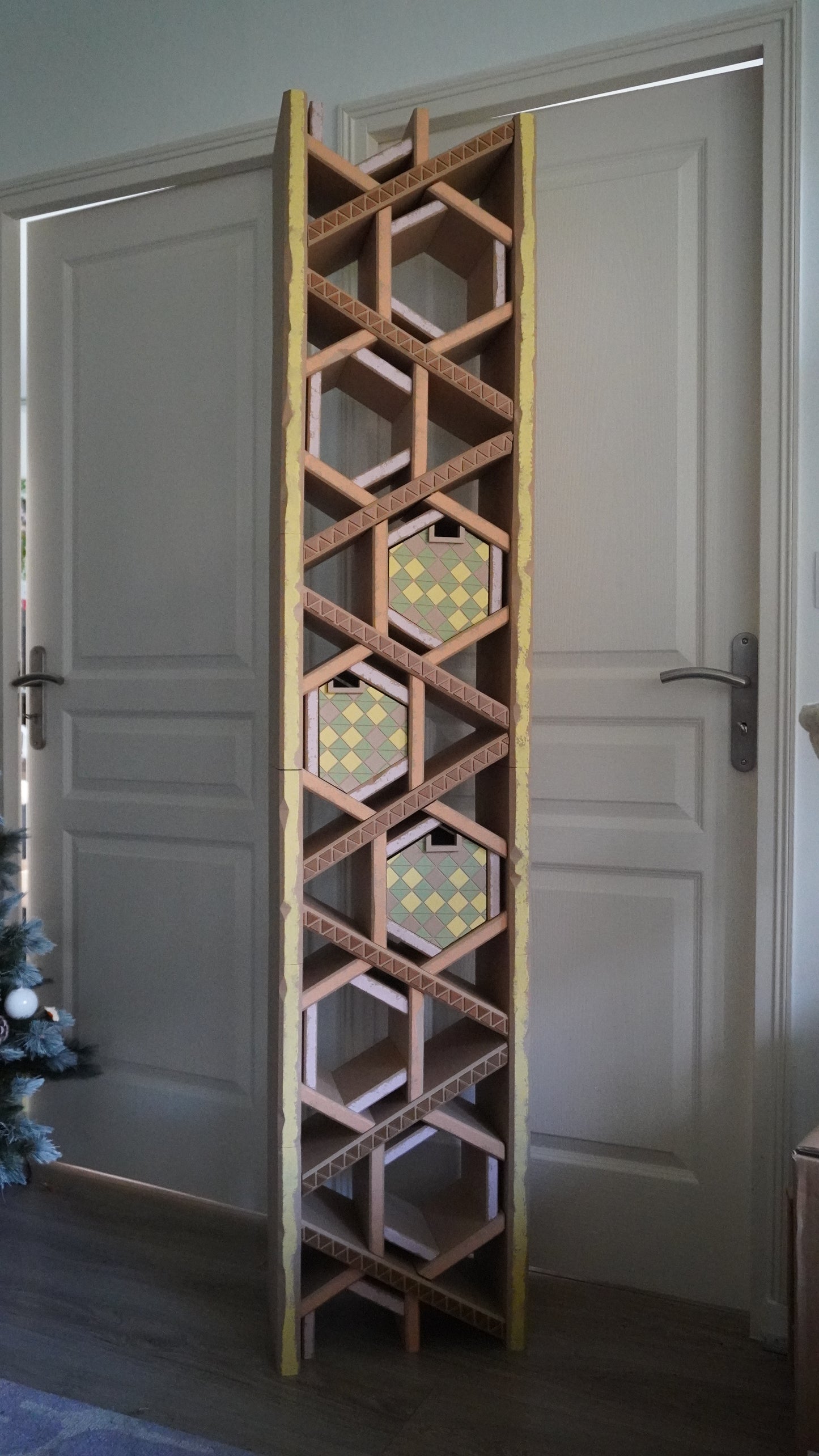 Nomai Shelf - Outer Wilds