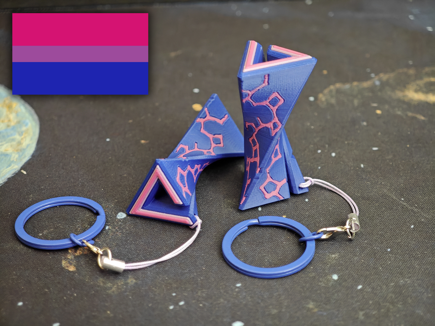 PRIDE 🏳️‍🌈 Scroll Keychain - Outer Wilds